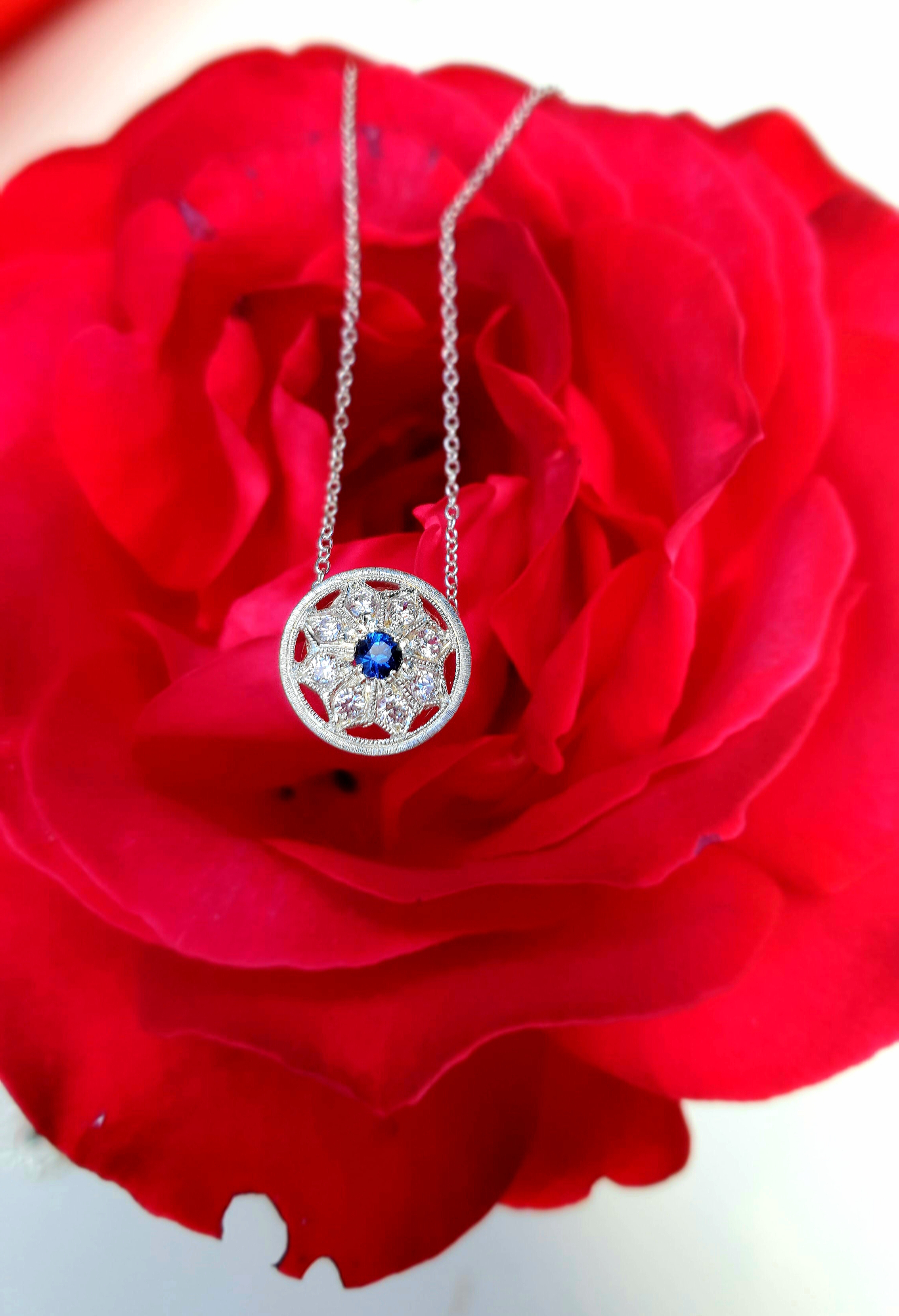 Silver pendant with sapphire and zirconia from the Anthos collection